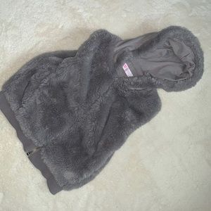 Girls Size 3T faux fur vest